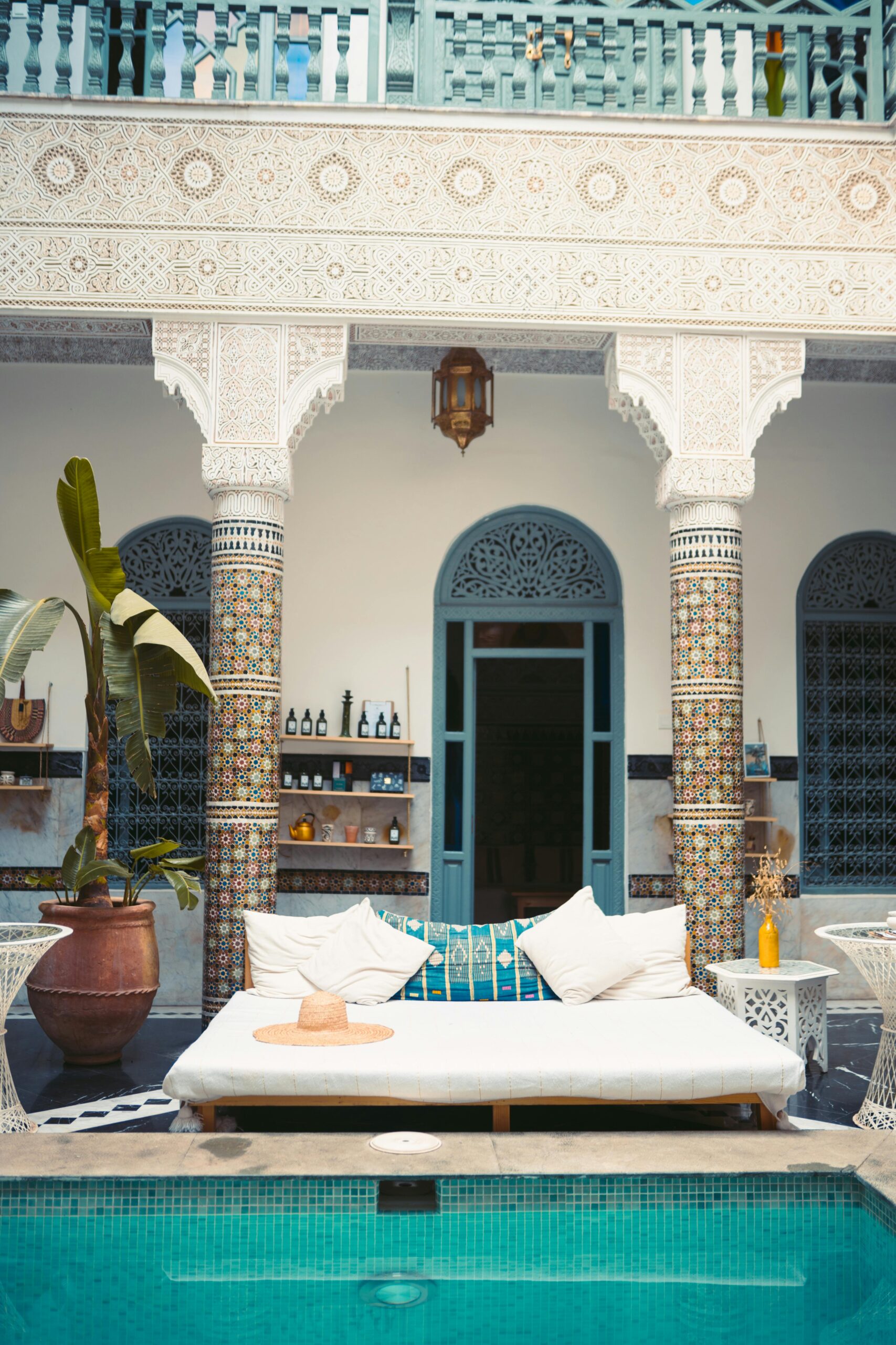 moroccanriad.pillars